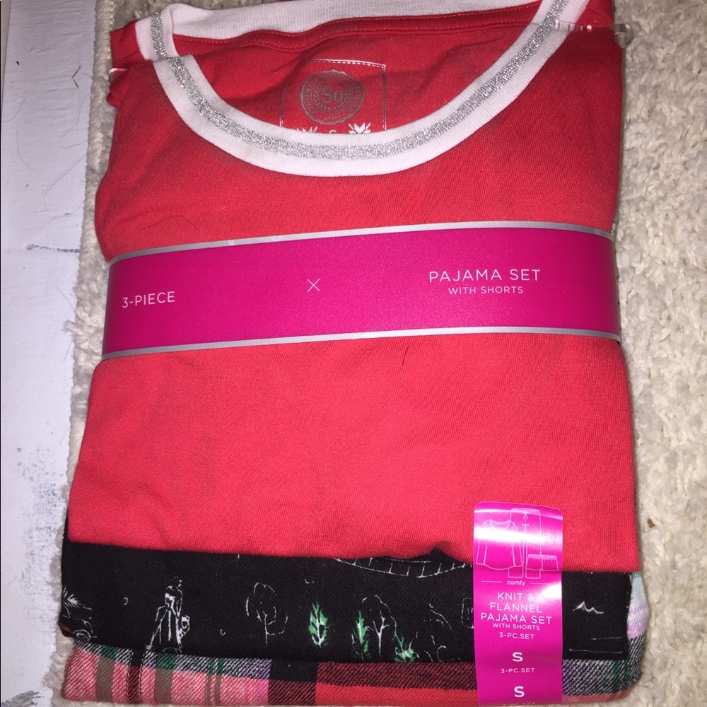 Brand new pajama set!